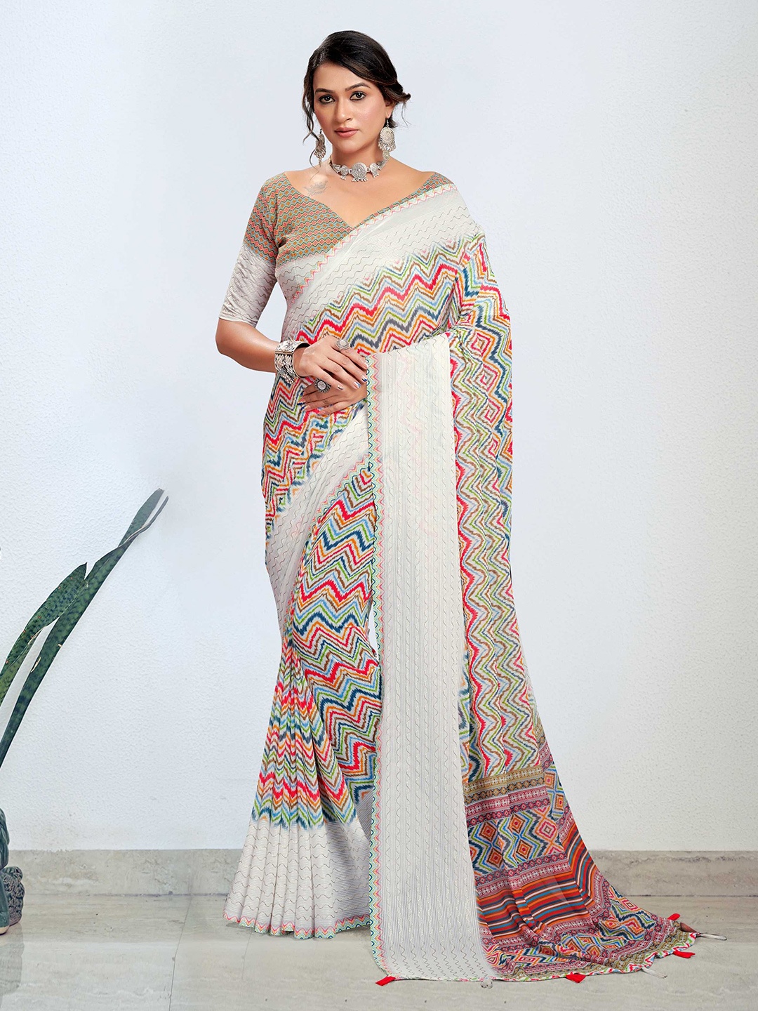 

Mitera Embellished Geometric Printed Pure Georgette Saree, White