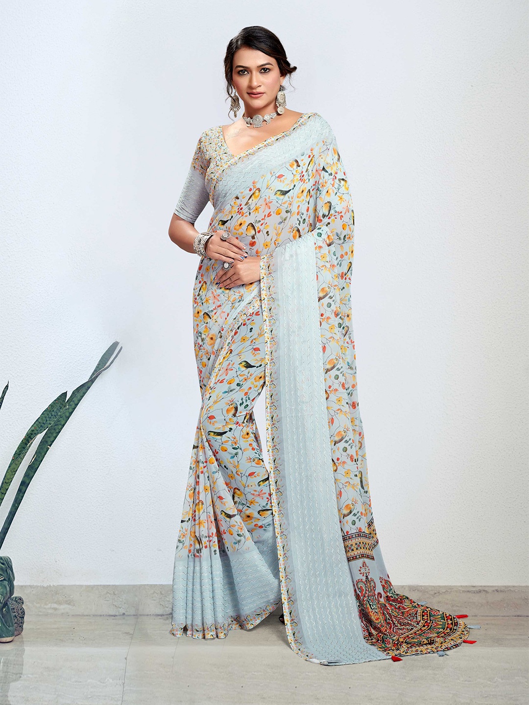 

Mitera Floral Poly Georgette Saree, Blue