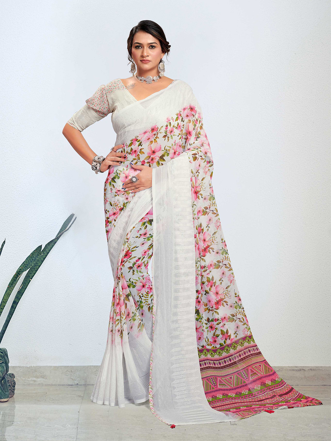 

Mitera Floral Saree, White
