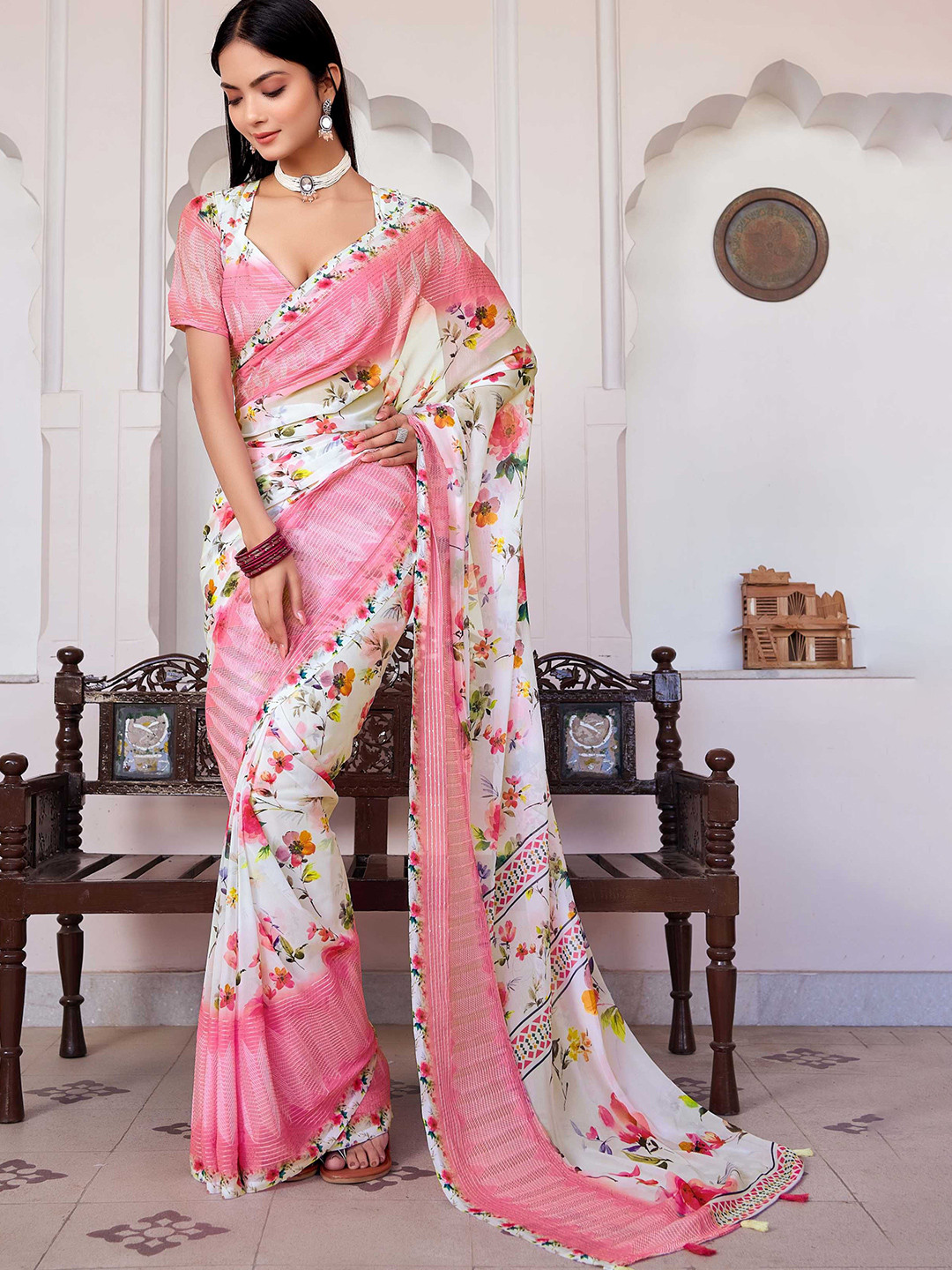 

Mitera Floral Saree, Pink