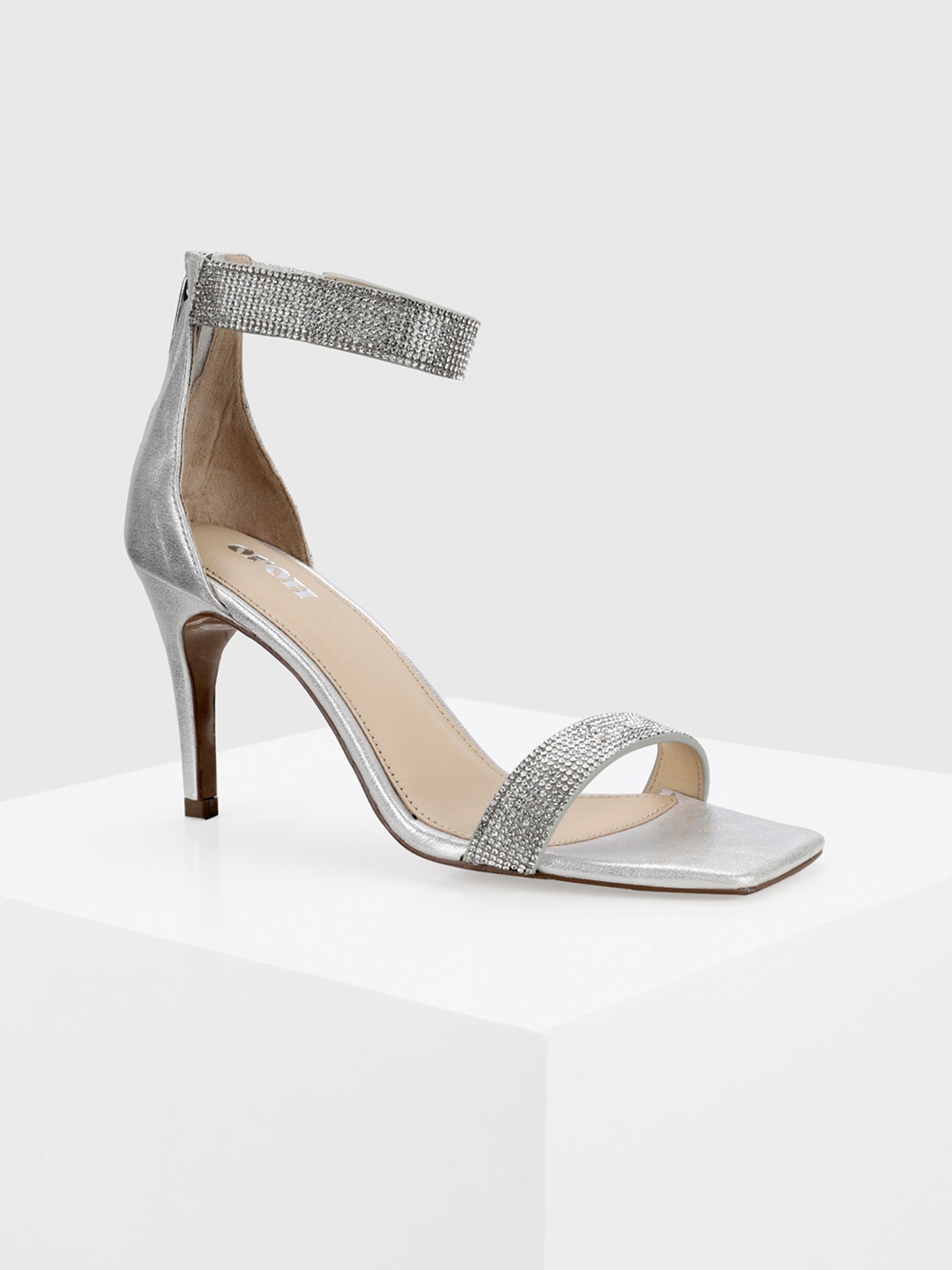 

Oroh Embellished Leather Slim Heeled Sandals, Silver