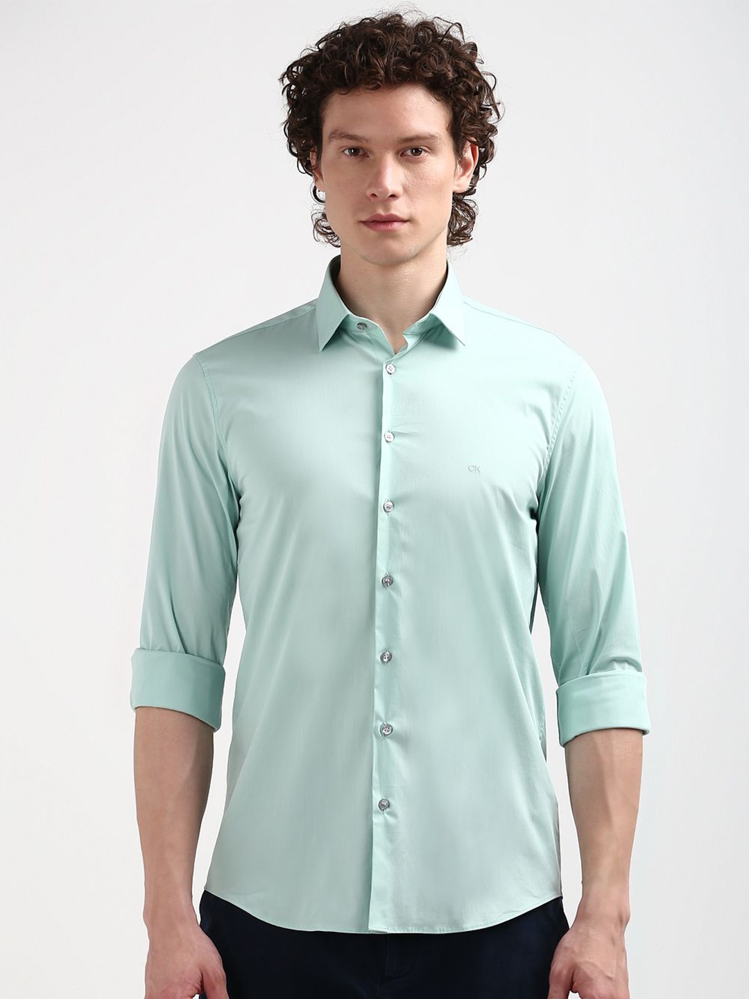 

Calvin Klein Jeans Men Slim Fit Opaque Casual Solid Shirt, Green