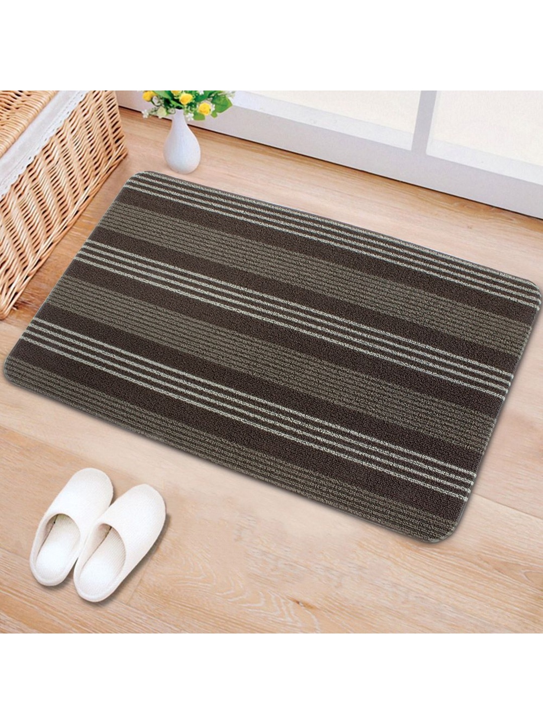 

Freelance Maroon Self-Designed Anti-Skid Doormat, Black