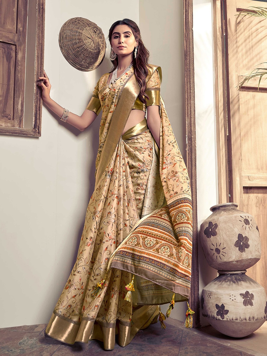 

Mitera Floral Tussar Saree, Beige