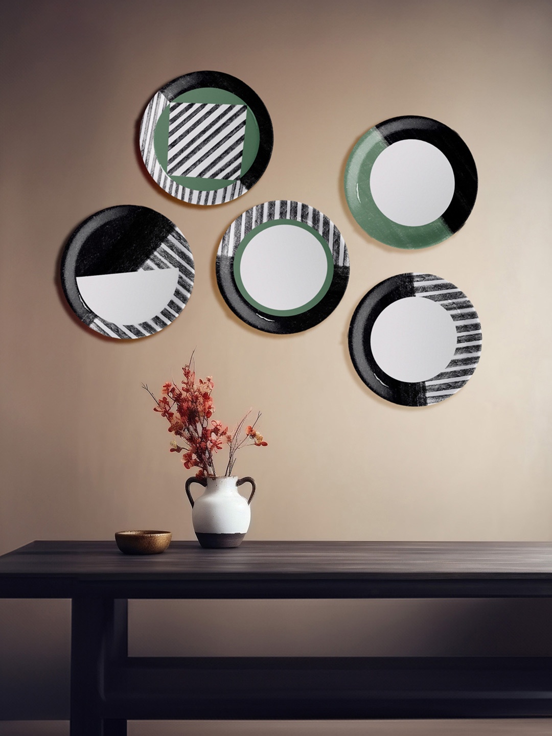 

nestroots White & Black 5 Pieces Ceramic Printed Wall Decor