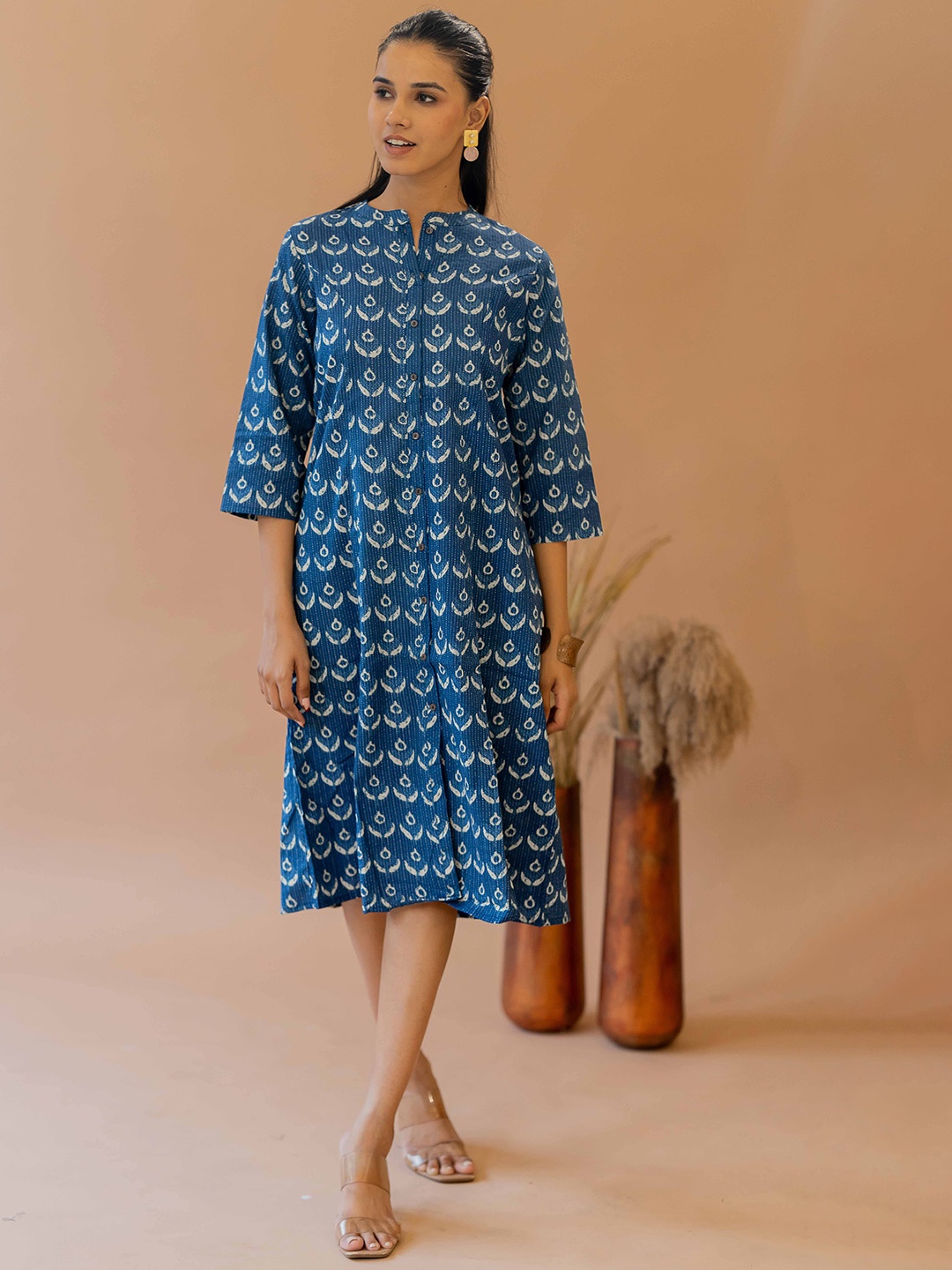 KALINI Women Dyed Keyhole Neck Pure Cotton Floral Printed Kantha WorkA-Line Kurta, Blue