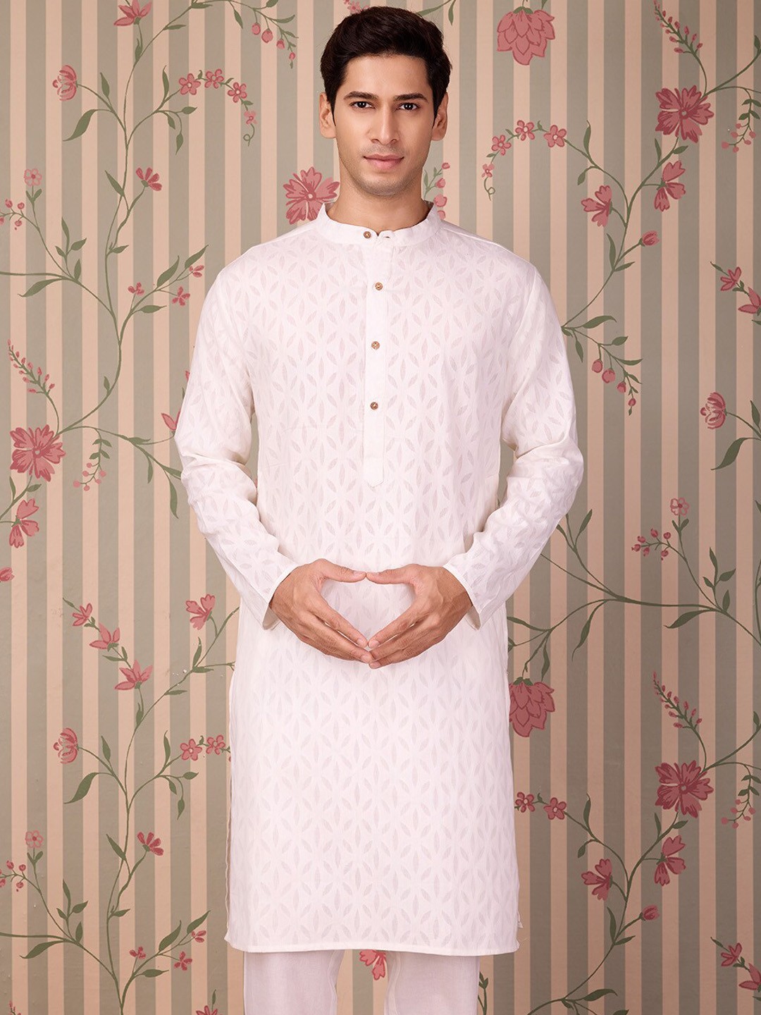 

Ode by House of Pataudi Men Band Collar Woven Design Kurta, Off white