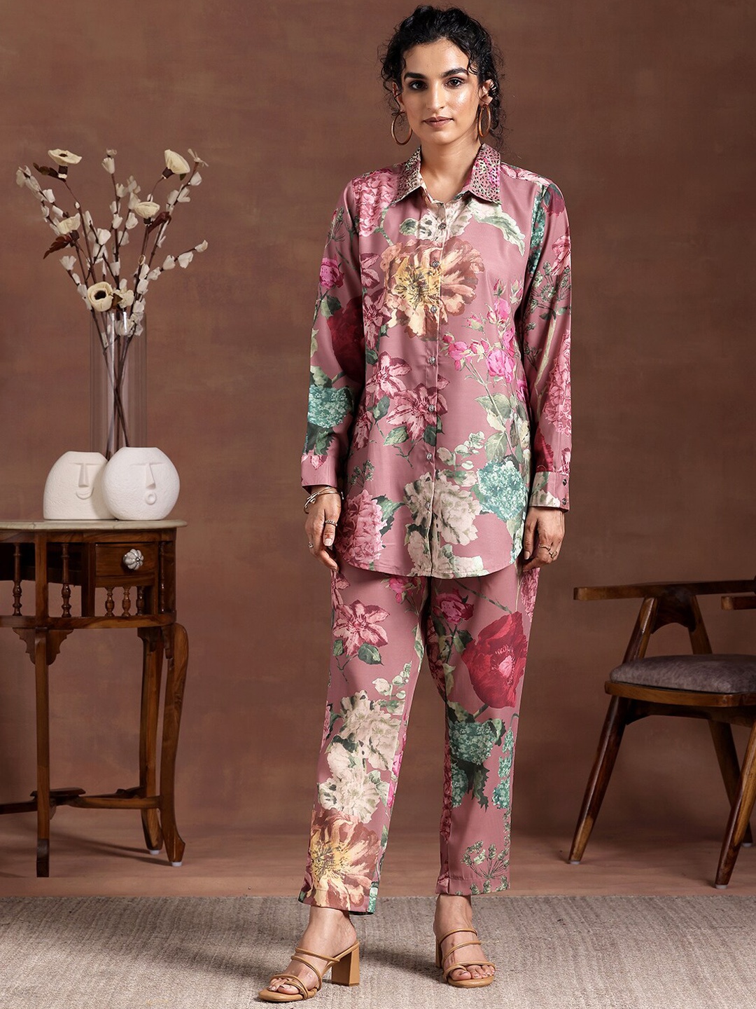 

Libas Women floral Printed Long Sleeve Shirt & Trousers Co-Ords, Mauve