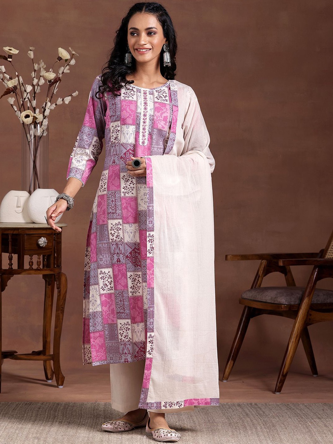 

Libas Women Floral Printed Regular Sequinned Pure Cotton Kurta with Trousers & Dupatta, Off white