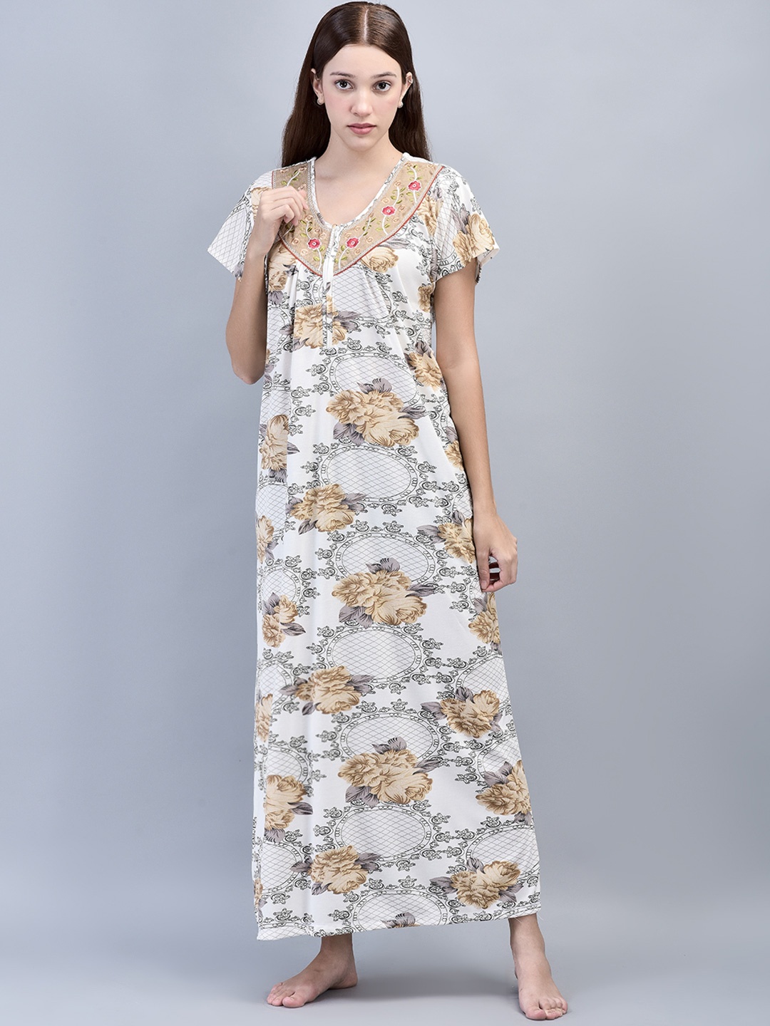 

Noty Floral Printed Maxi Nightdress, White