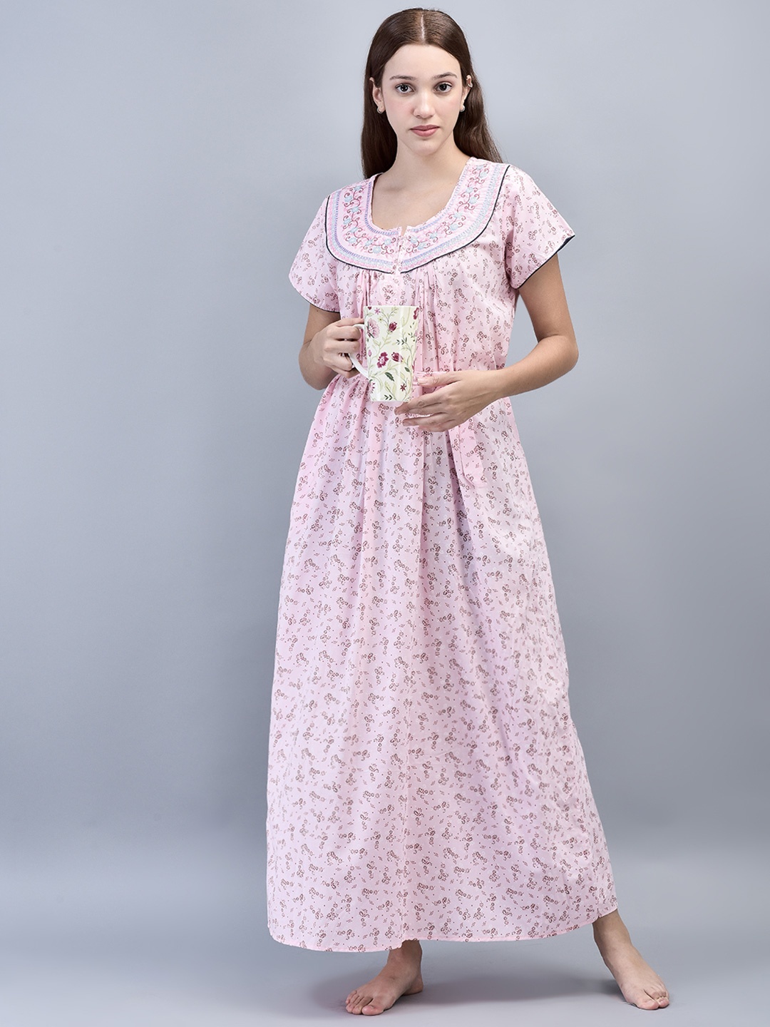 

Noty Printed Round Neck Short Sleeves Maxi Nightdress, Pink