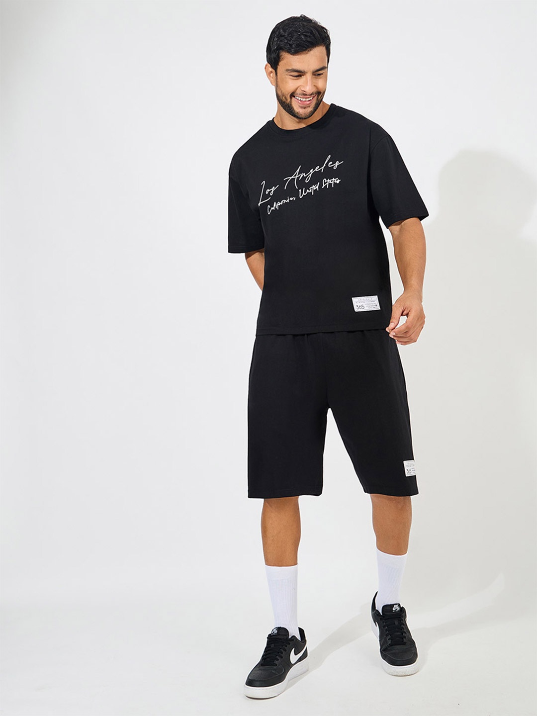 

Styli Men Chest Print Heavy Cotton Jersey Badge Detail Co-ords, Black