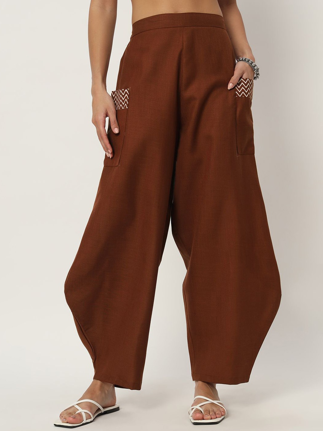 

9rasa Women High-Rise Loose Fit Relaxed Trousers, Brown