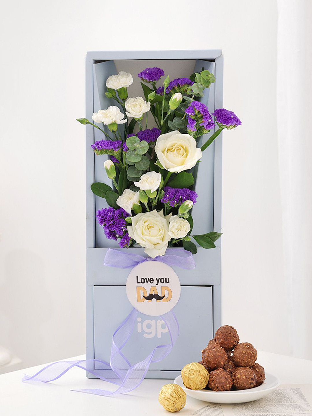 

IGP Floral Snug Delectable Father's Day Chocolate Gifts, Multi