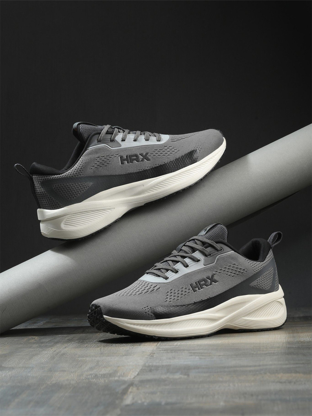 

HRX by Hrithik Roshan Men Mesh Running Non-Marking Shoes, Grey