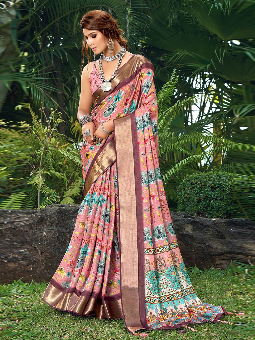 

Mitera Floral Zari Tussar Saree, Pink