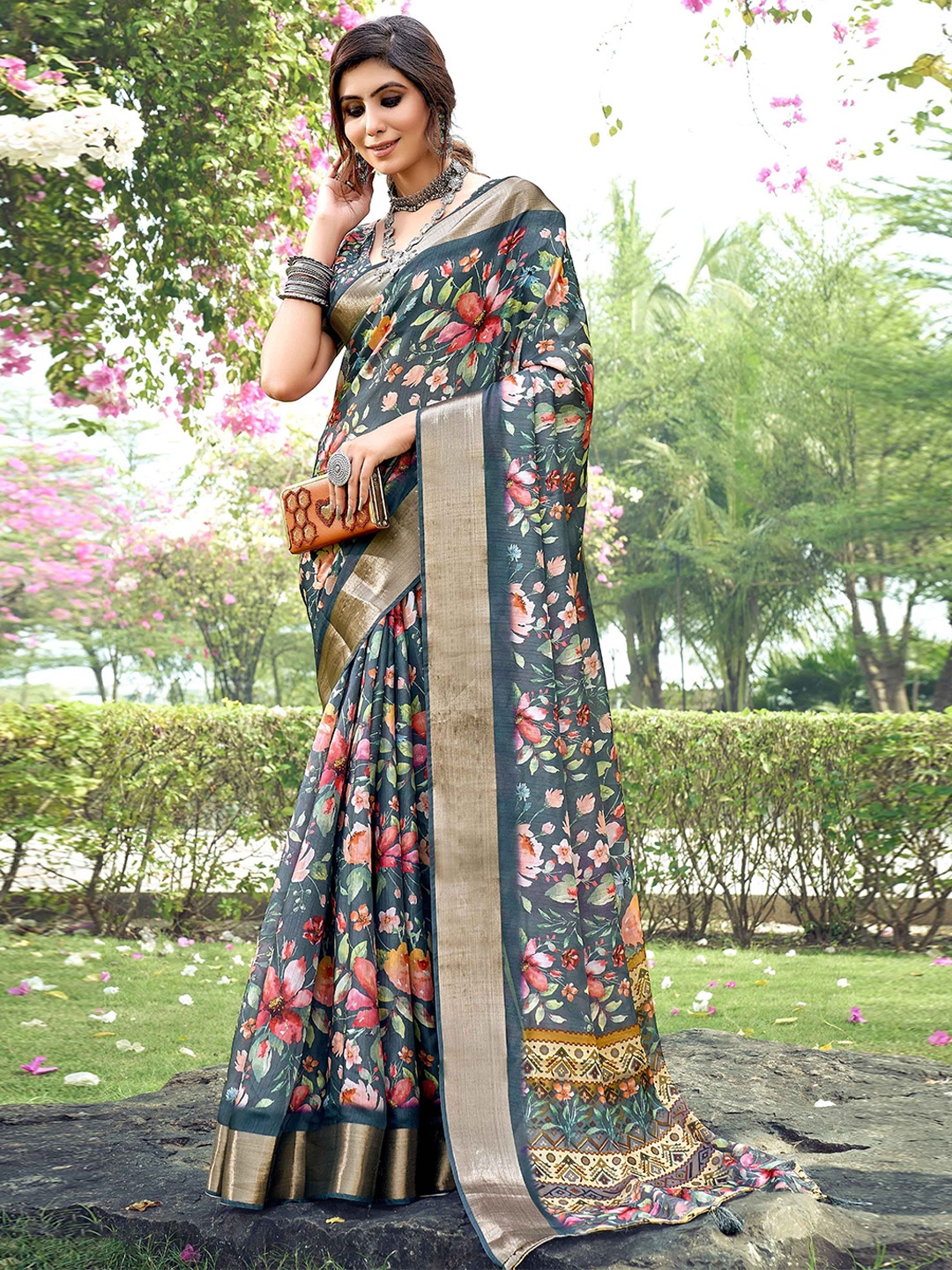 

Mitera Floral Tussar Saree, Grey