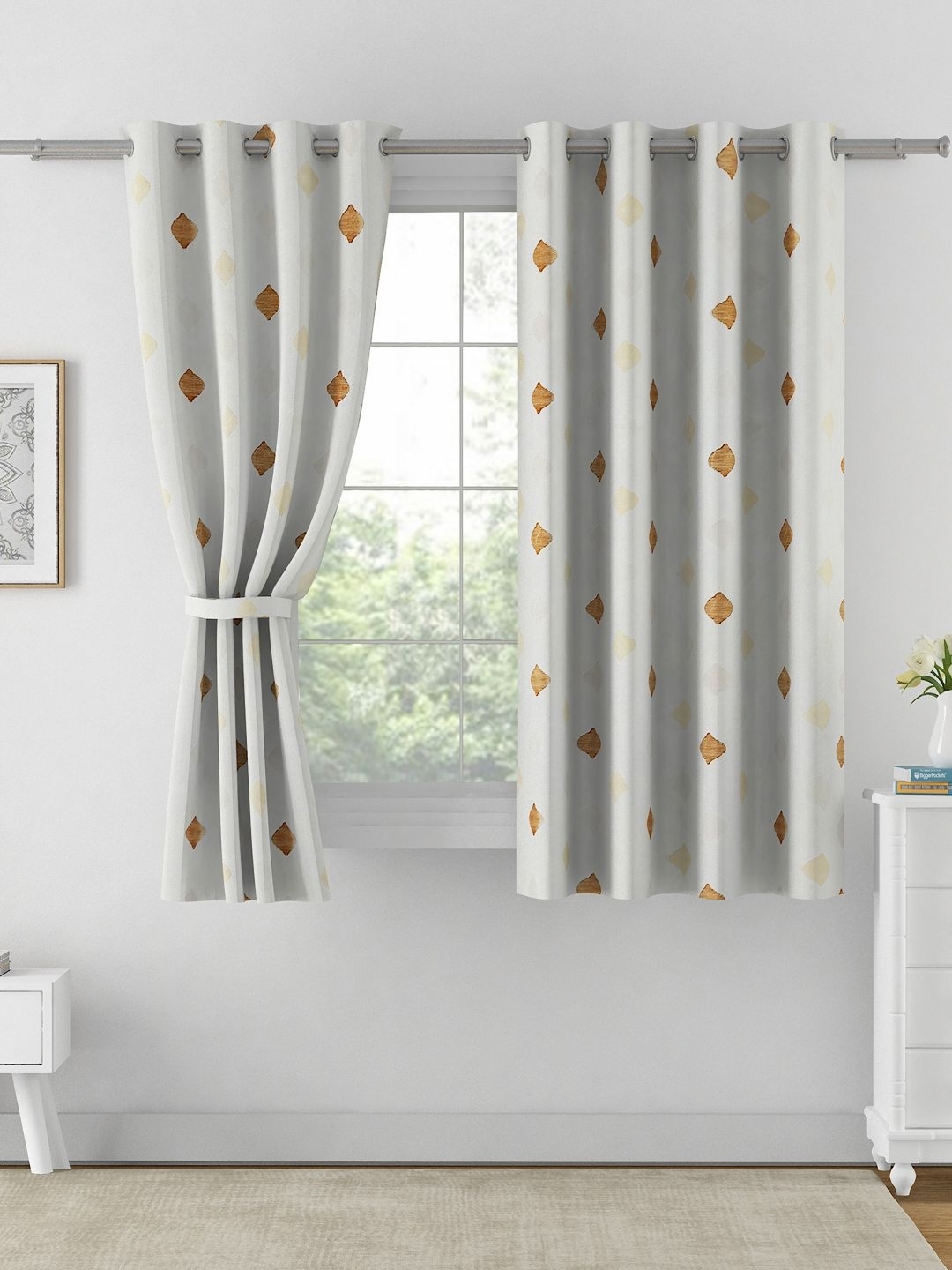 

Aura Cream & Yellow 2 Pieces Geometric Printed Window Curtains