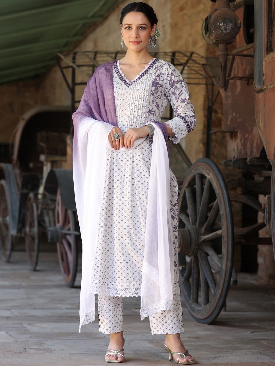 

Rain & Rainbow Women Regular Pure Cotton Kurta with Trousers & With Dupatta, Purple