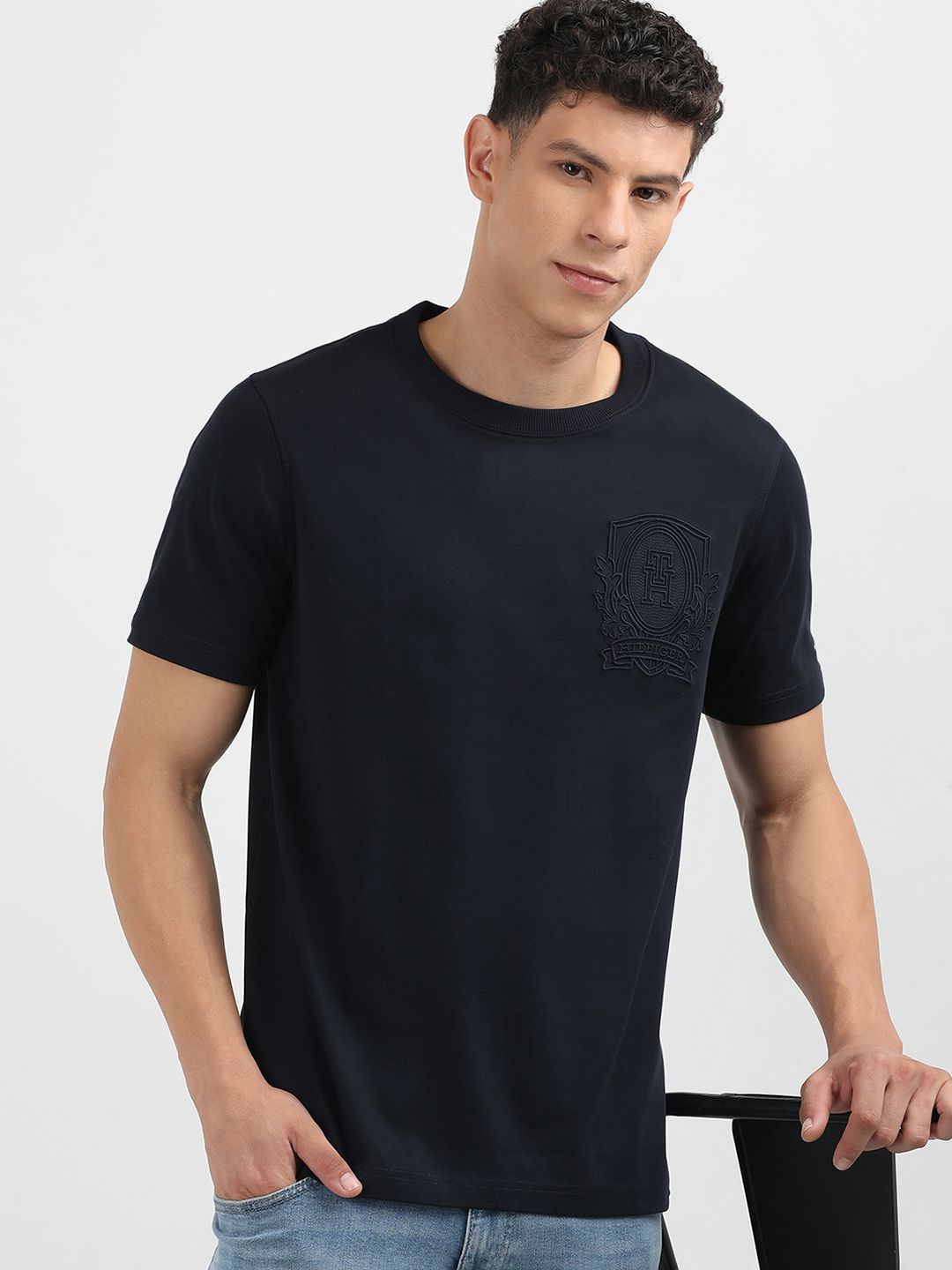 

Tommy Hilfiger Men Round Neck Embroidered Nautical T-shirt, Navy blue
