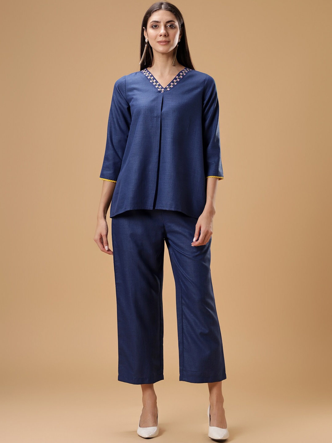 

Bani Women Solid V Neck Tunic With Trouser Co-Ords Set, Blue