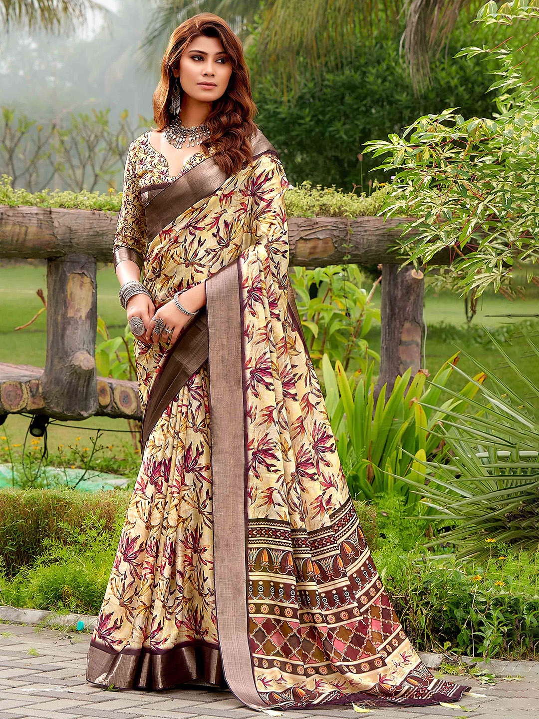 

Mitera Floral Tussar Saree, Beige