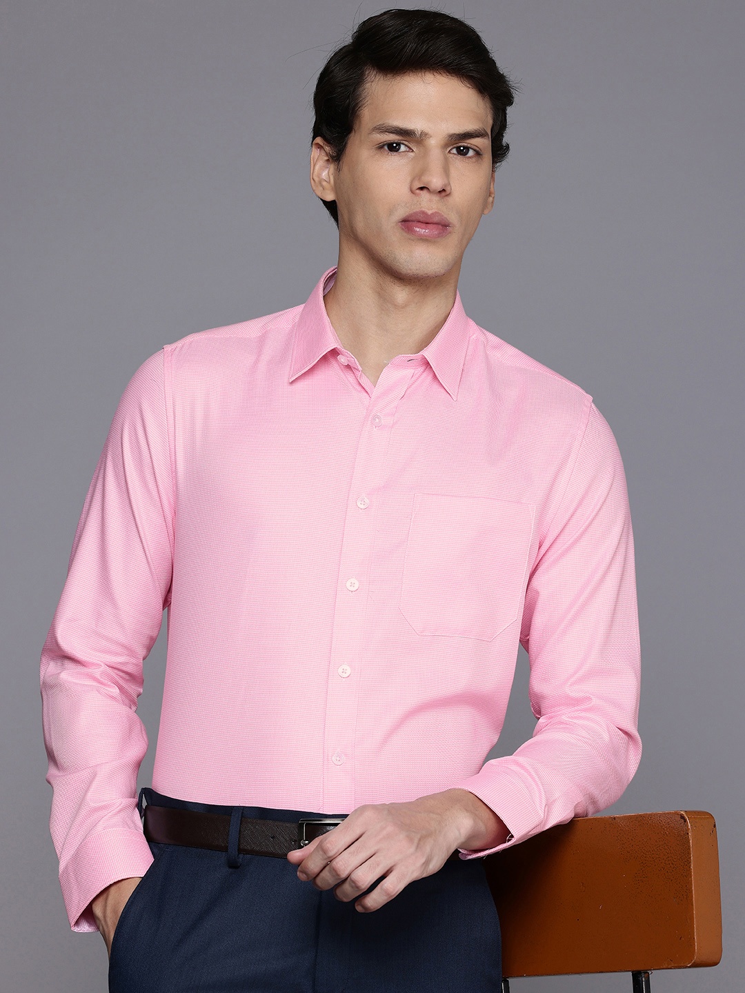 

Louis Philippe Slim Fit Textured Pure Cotton Formal Shirt, Pink
