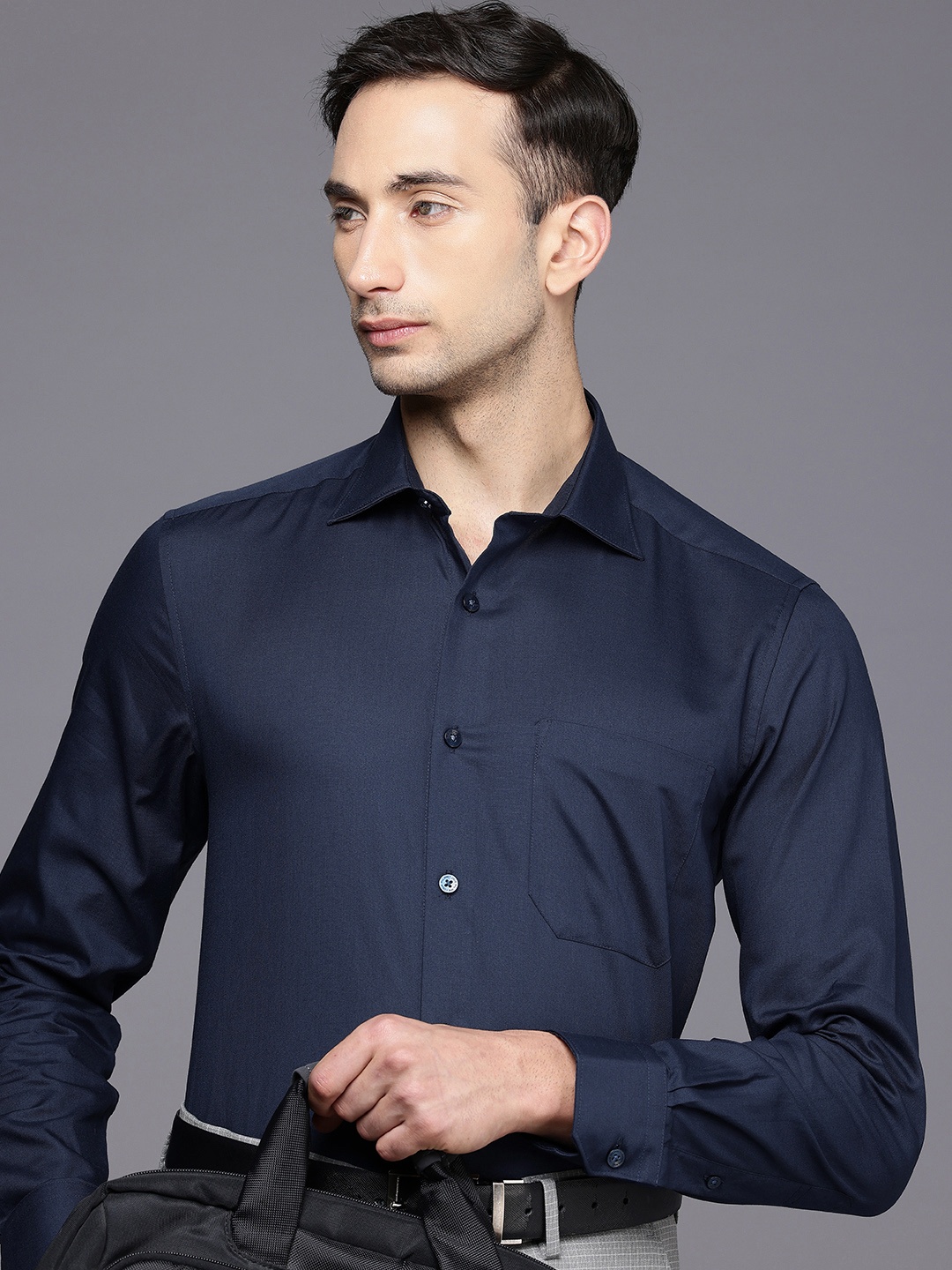 

Louis Philippe Pure Cotton Classic Fit Opaque Formal Shirt, Navy blue