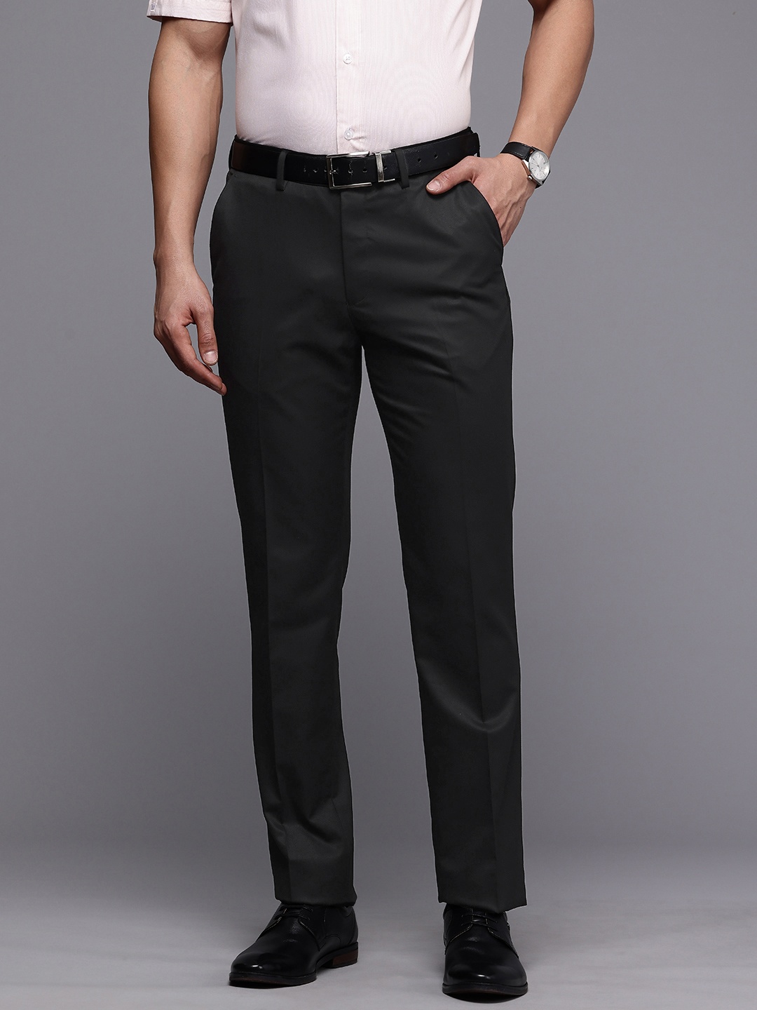 

Louis Philippe Men Slim Fit Formal Trousers, Black