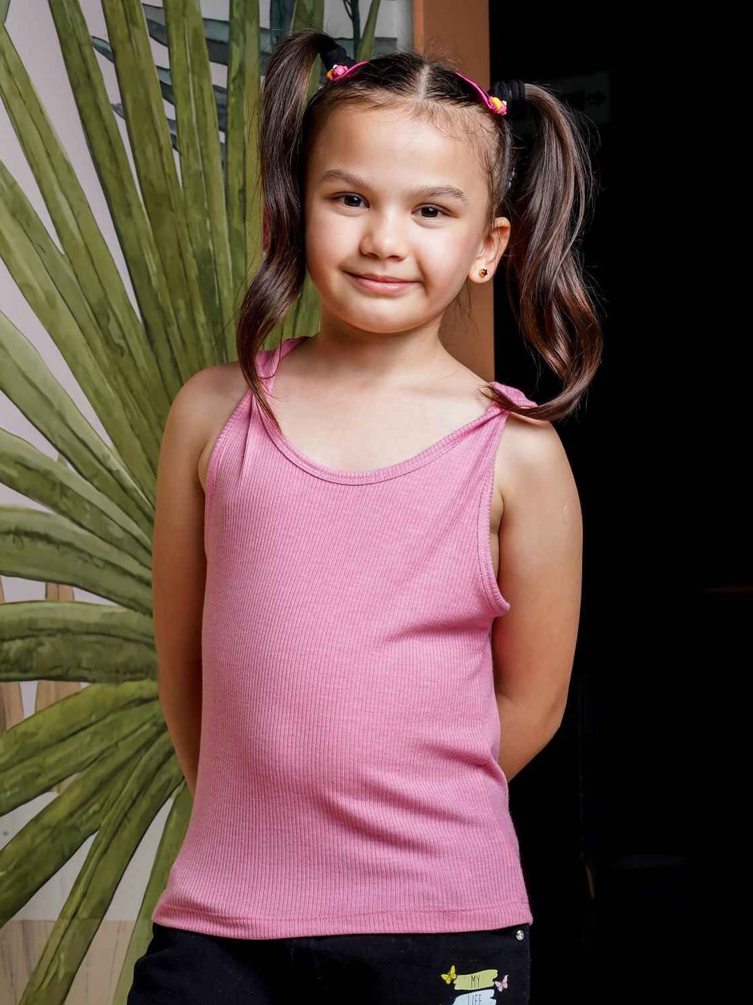 

ONE SKY Round Neck Solid Twisted Top, Pink