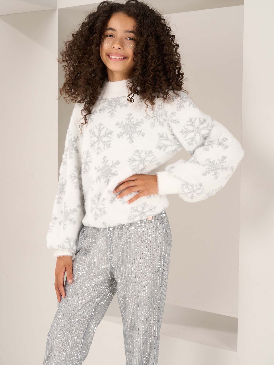 

Angel & Rocket Girls Floral Pullover, White