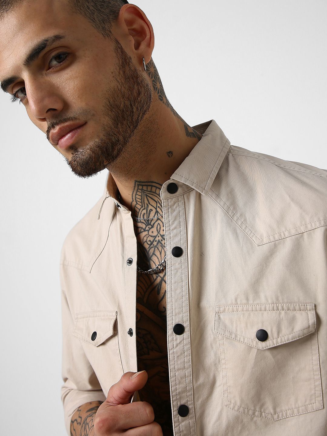 

VASTRADO Men Classic Slim Fit Opaque Casual Shirt, Beige