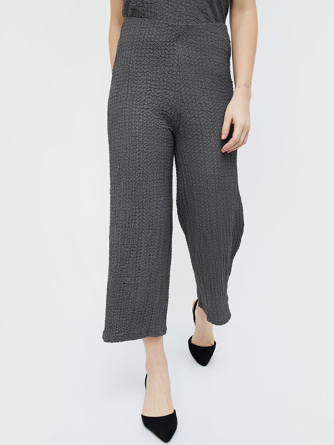 

CODE by Lifestyle Women Textured Plain Mid-Rise Trousers, Grey