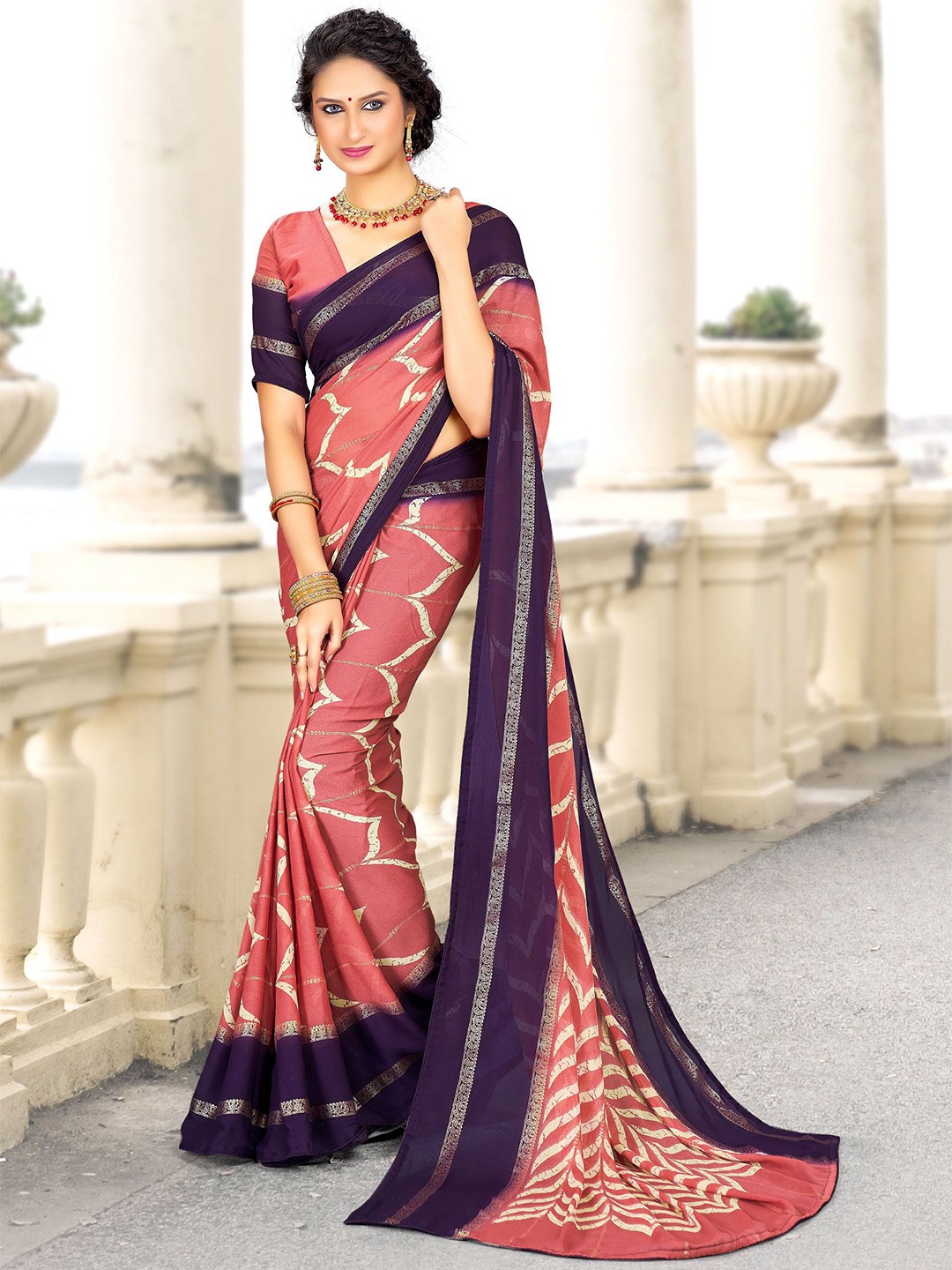 

Mitera Abstract Printed Saree, Peach