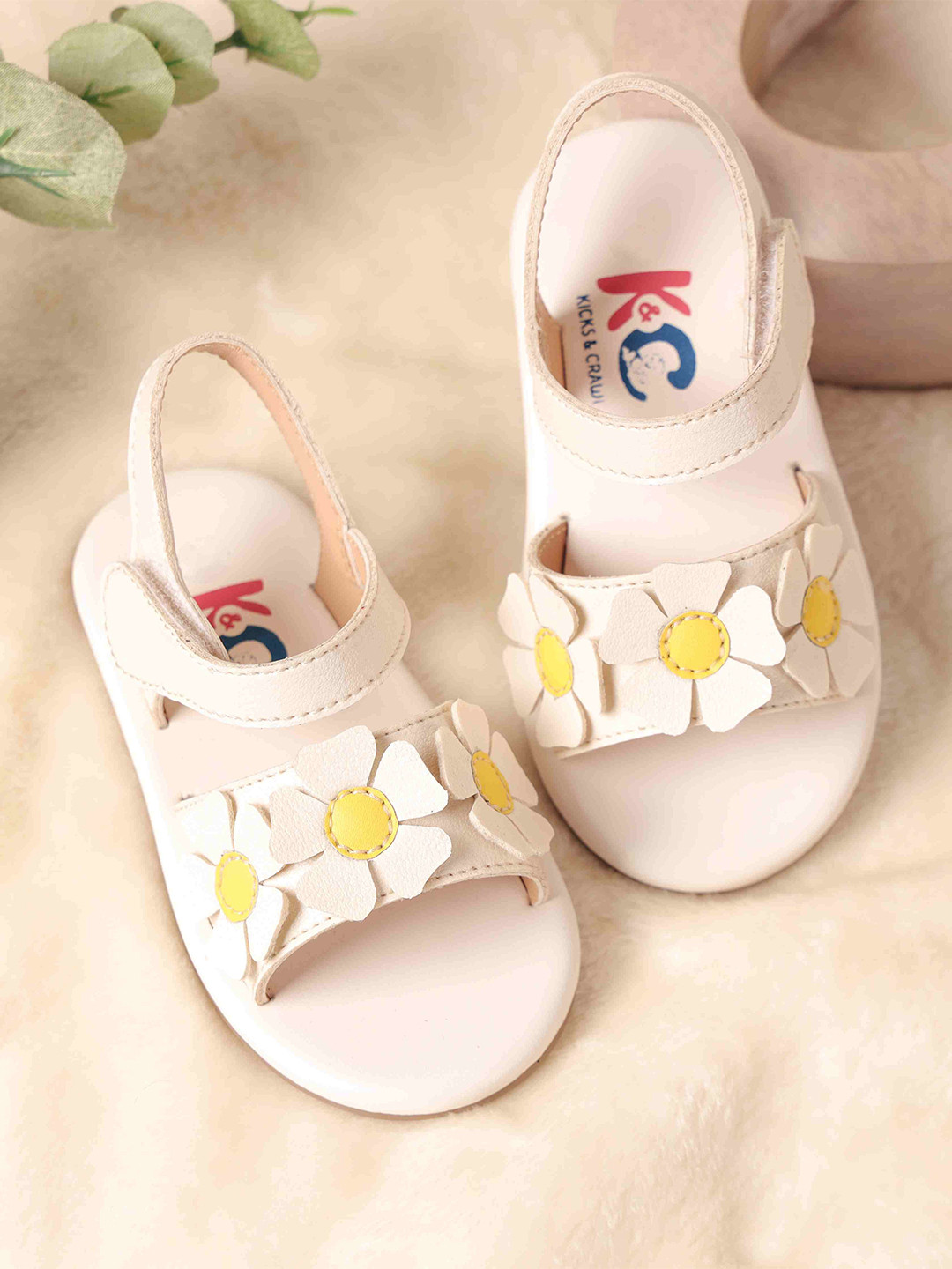

KICKS & CRAWL Girls Open Toe Flats, White
