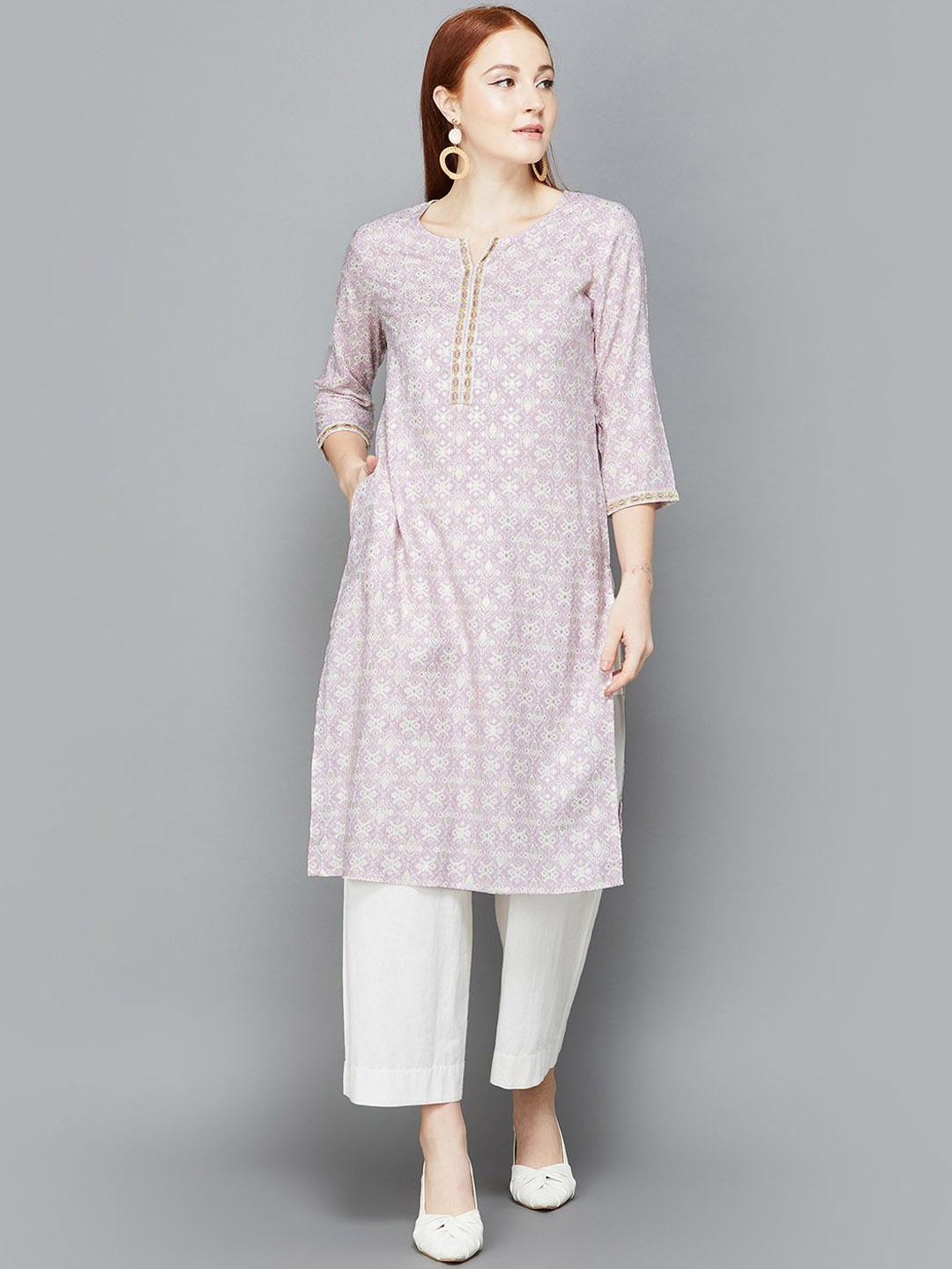 

Melange by Lifestyle Women Keyhole Neck Regular Sleeves Thread Work Kurta, Mauve