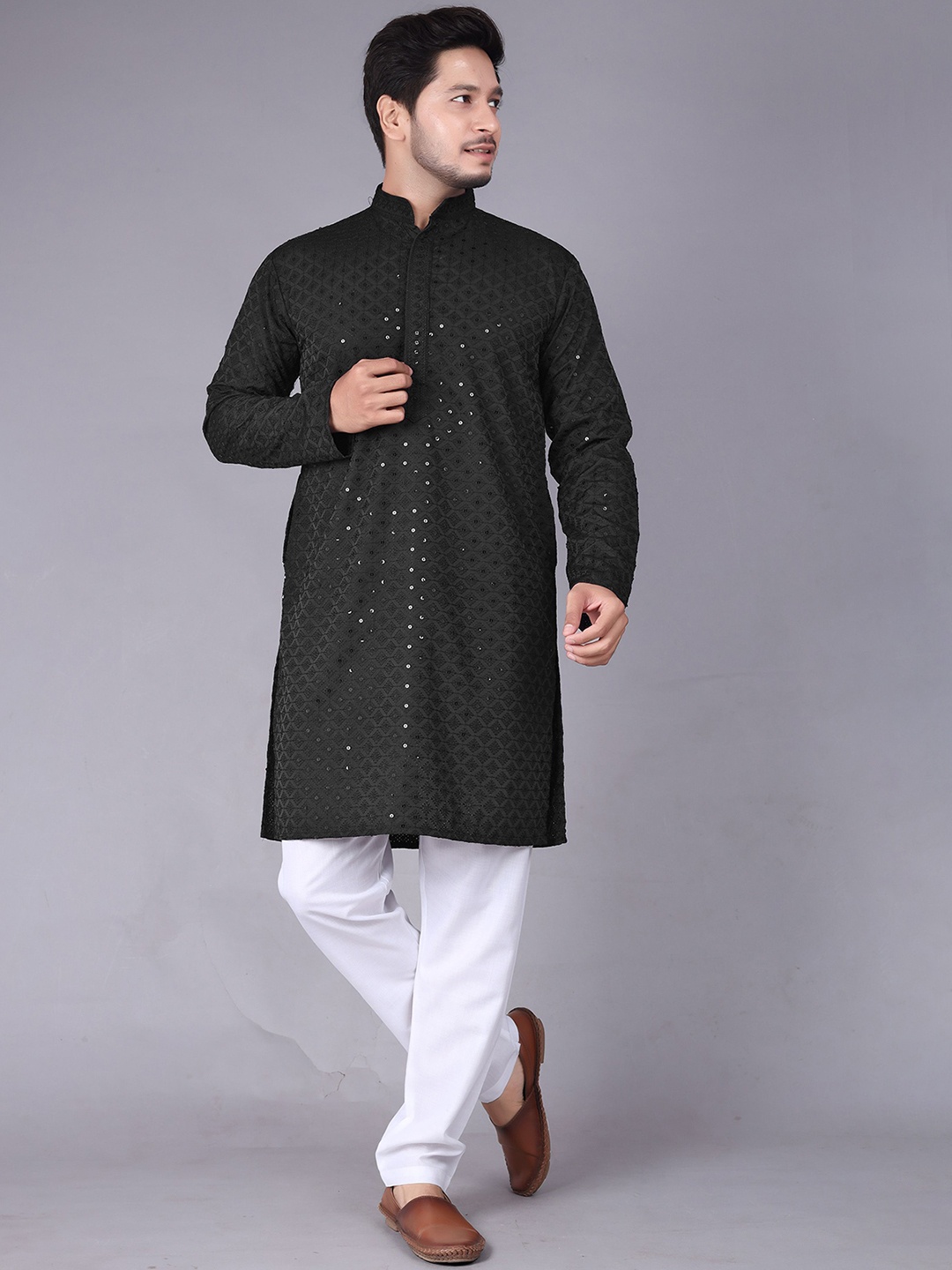

amzira Embroidered Cotton Straight Kurta With Pyjama Set, Black