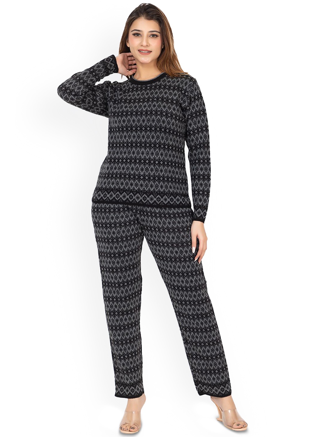 

TWENTY ME Women Self-Designed Sweatshirt & Trouser Co-Ords, Black