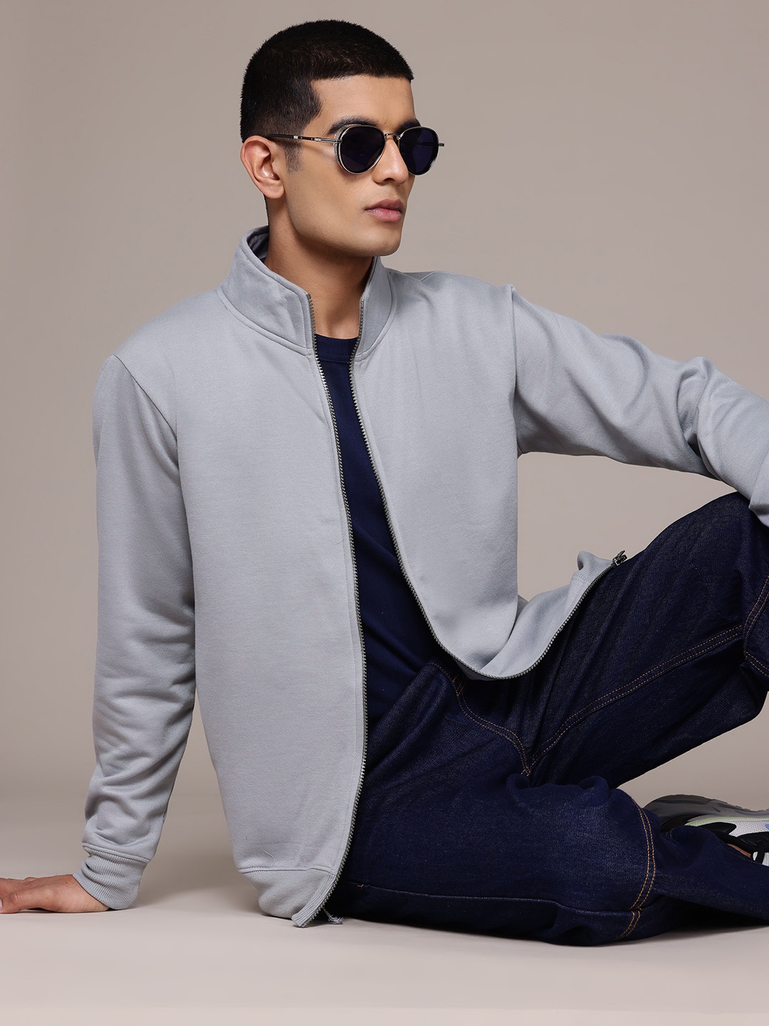 

The Roadster Lifestyle Co. Mock Collar Regular Fit Sweatshirt, Grey