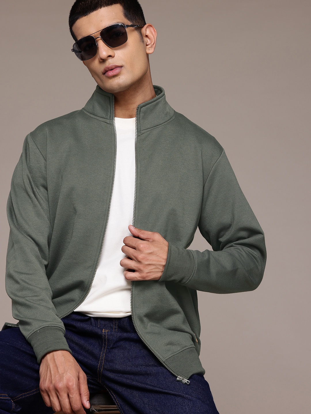 

The Roadster Lifestyle Co. Mock Collar Regular Fit Sweatshirt, Grey