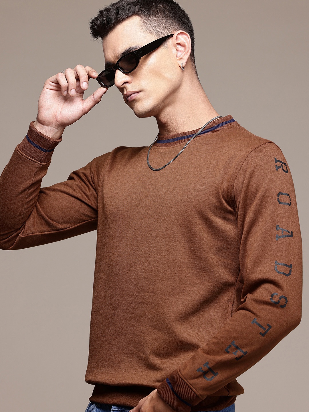 

The Roadster Life Co. Brand Logo Printed Sweatshirt, Coffee brown