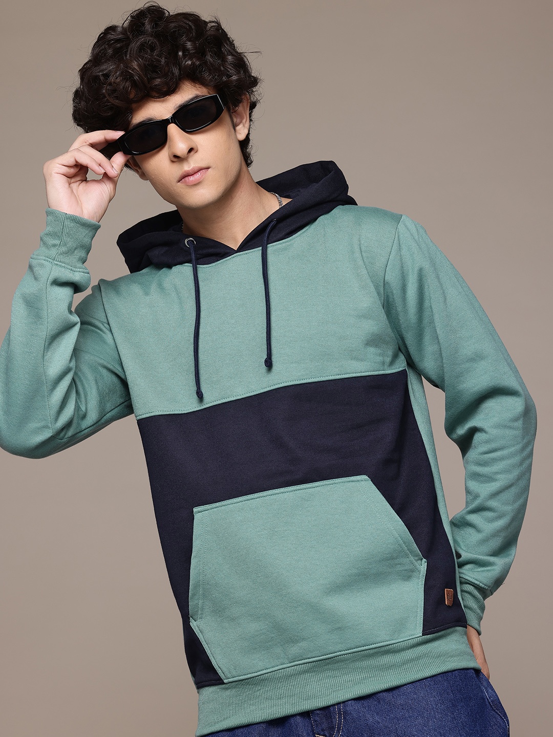 

Roadster Men Colourblocked Hooded Sweatshirt, Green