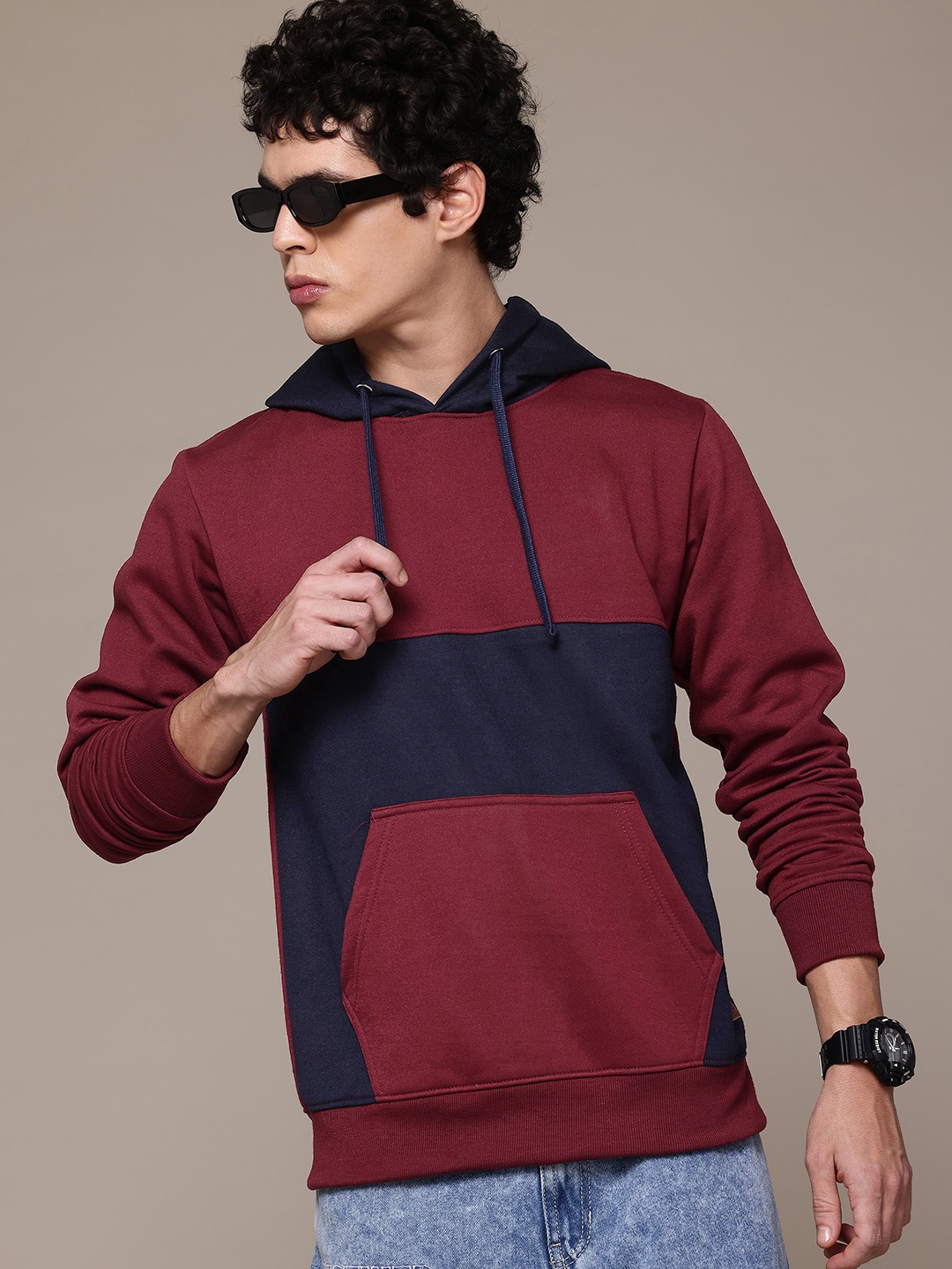 

The Roadster Lifestyle Co. Colourblocked Hooded Sweatshirt, Maroon
