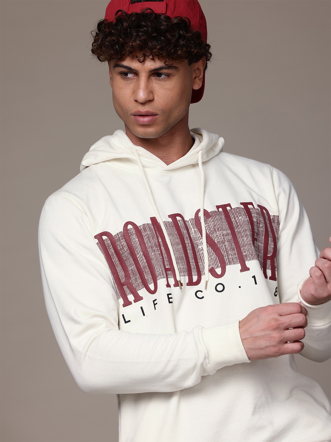 

The Roadster Lifestyle Co. Printed Hooded Sweatshirt, Off white