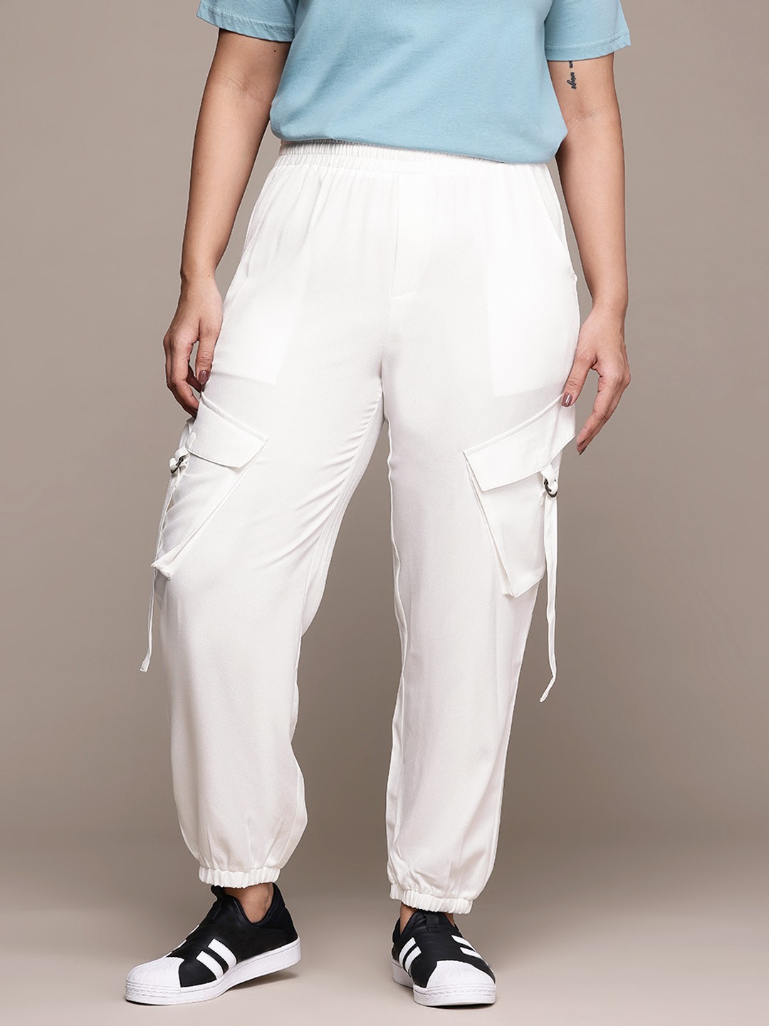 

The Roadster Lifestyle Co. Women Plus-Size Jogger StyleTrousers, White