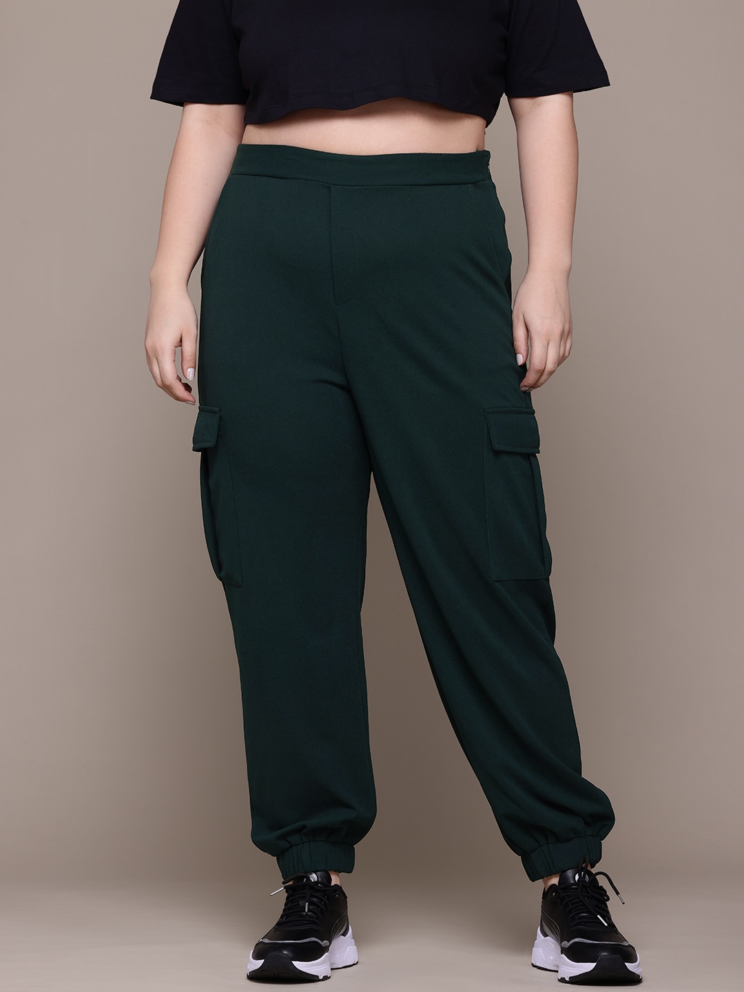 

The Roadster Lifestyle Co. Women Plus Size Pleated Joggers, Green