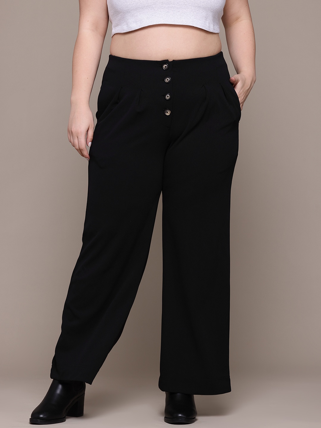 

The Roadster Lifestyle Co. Women Plus Size Pleated Trousers, Black