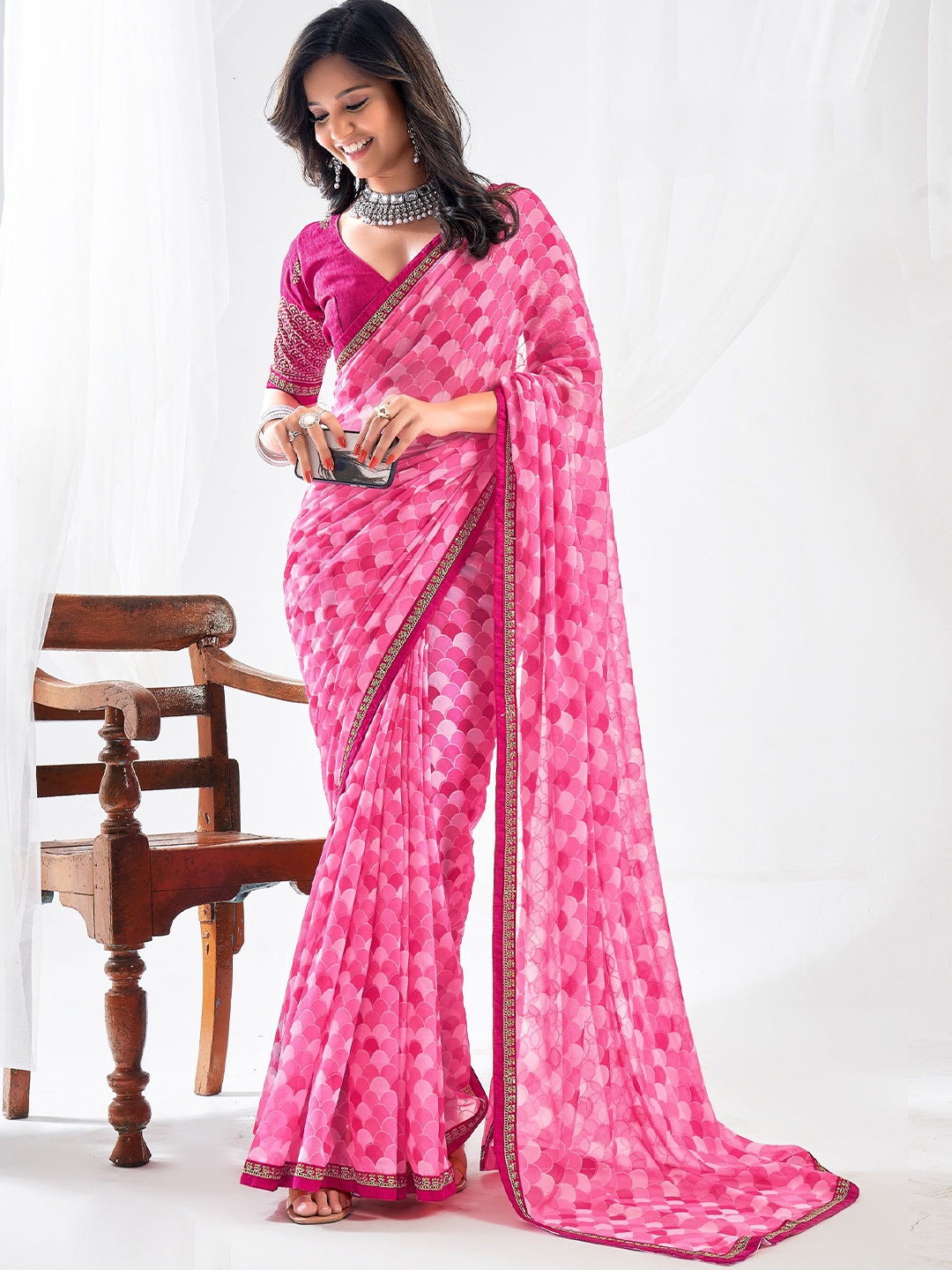 

Mitera Printed Embroidered Saree, Pink