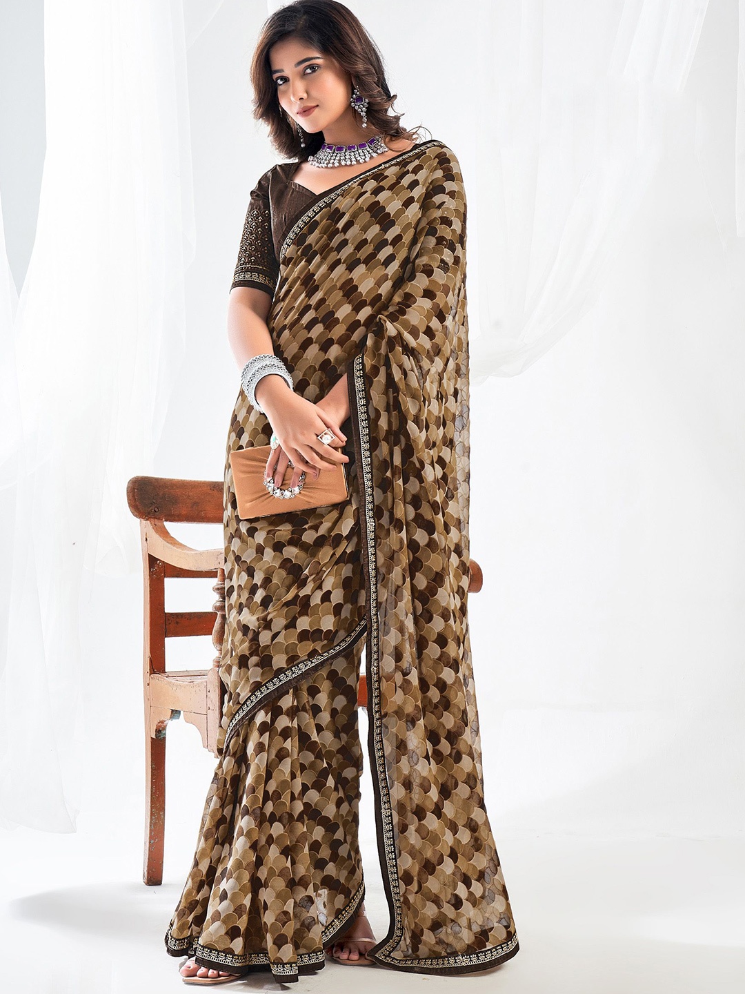 

Mitera Printed Saree, Brown