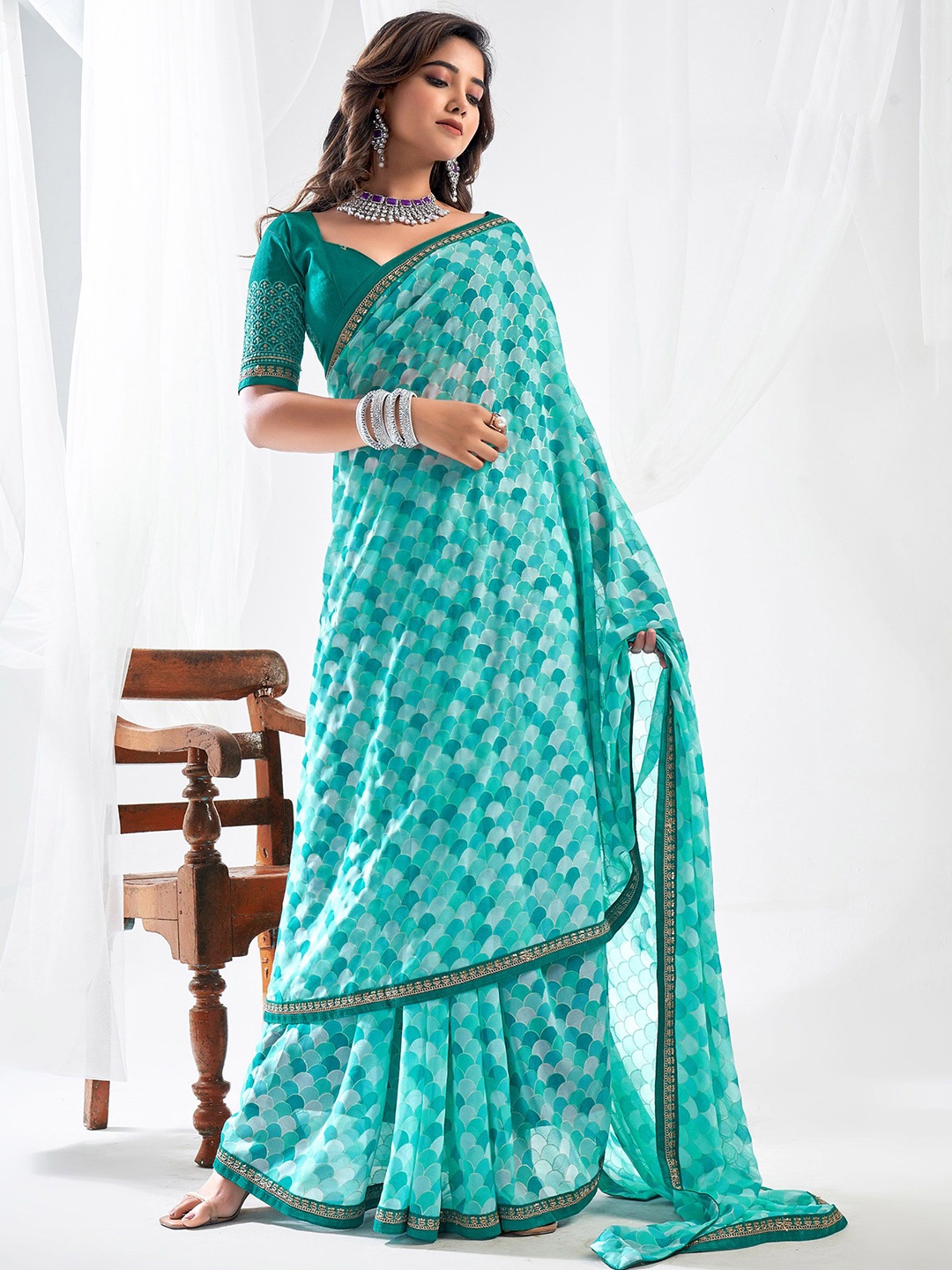 

Mitera Printed Embroidered Saree, Blue
